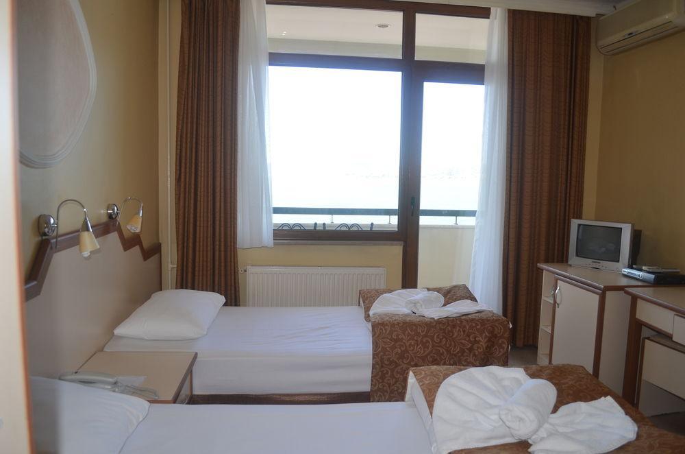 Ayvalik Palas Hotel מראה חיצוני תמונה