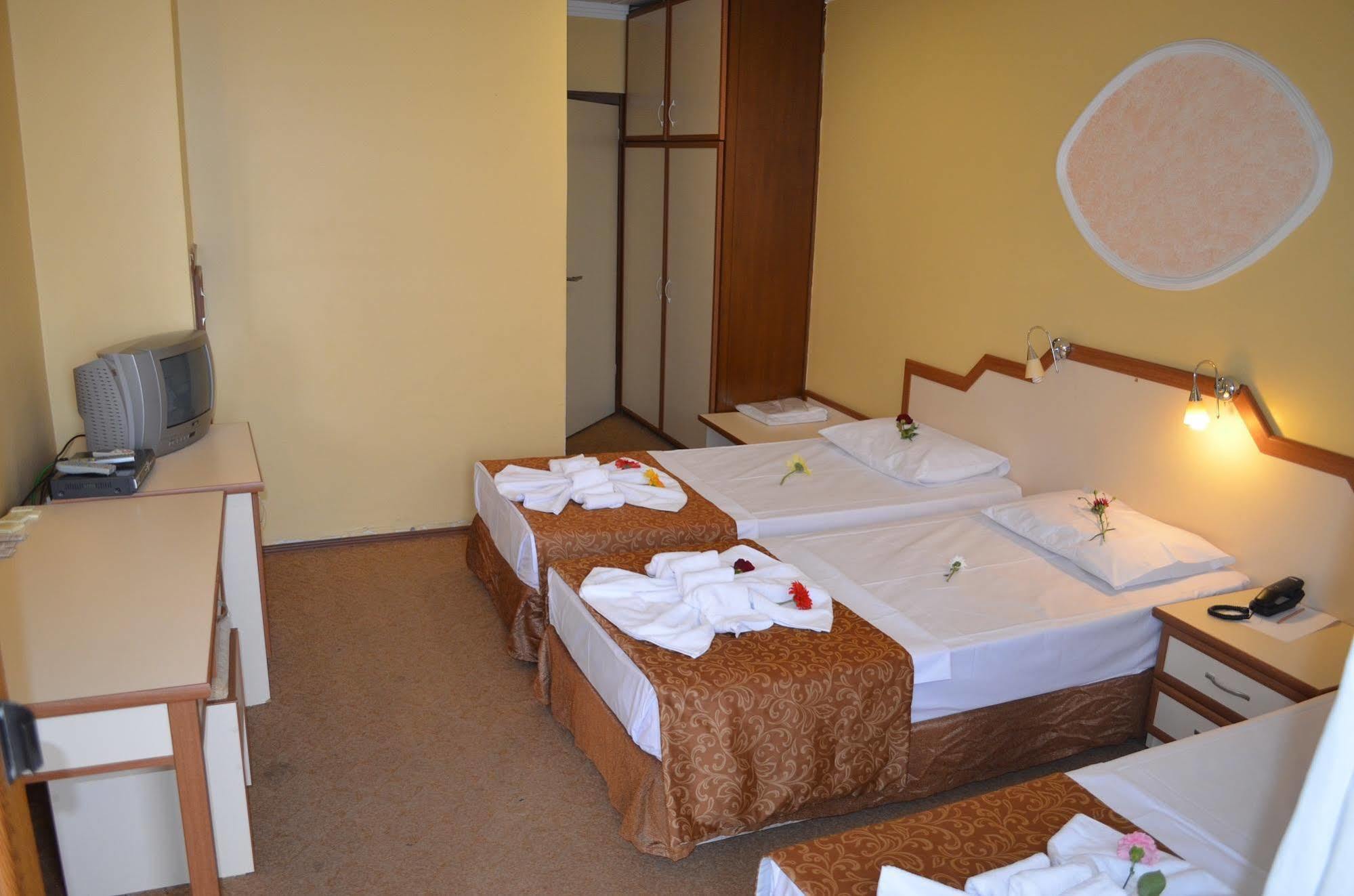 Ayvalik Palas Hotel מראה חיצוני תמונה