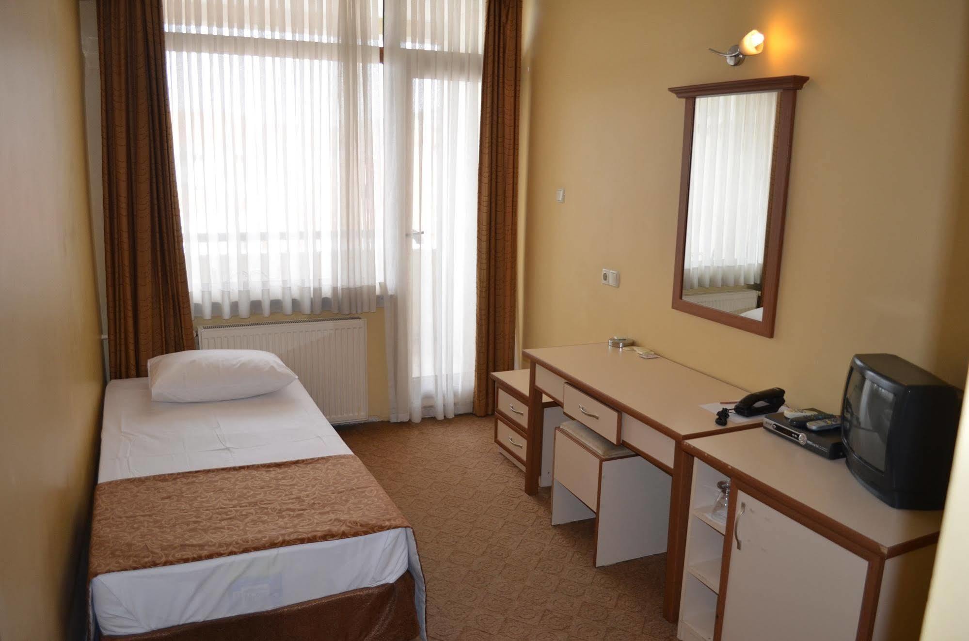 Ayvalik Palas Hotel מראה חיצוני תמונה