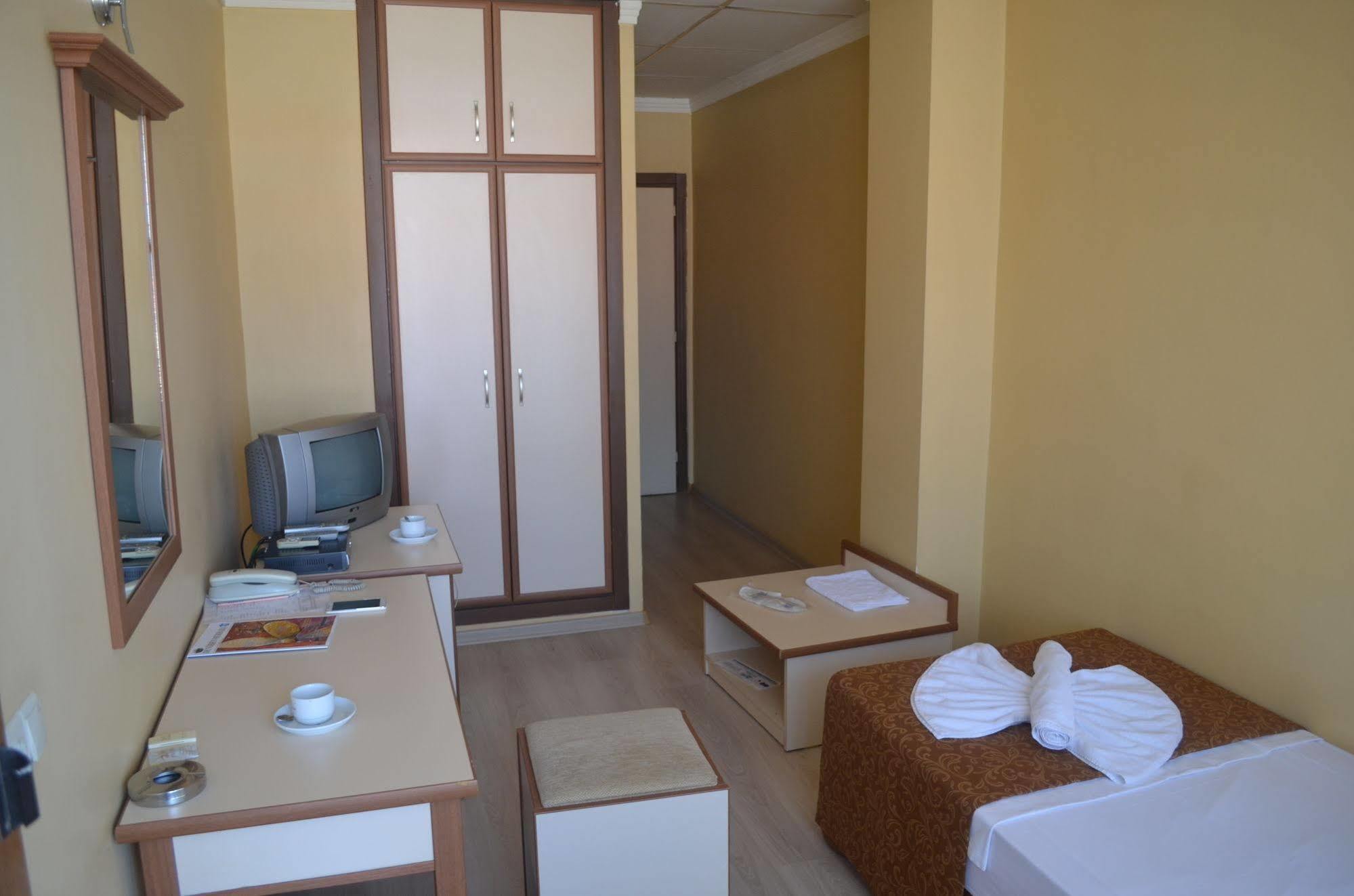 Ayvalik Palas Hotel מראה חיצוני תמונה